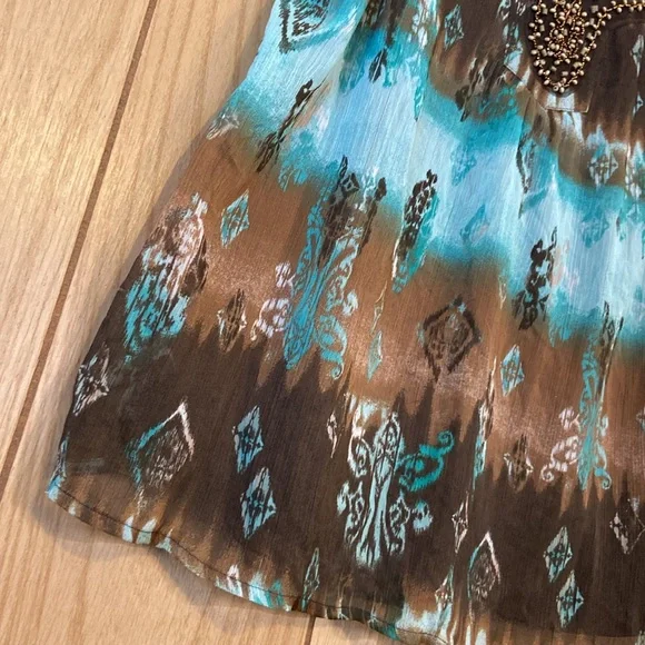 Dressbarn Womens Blouse Brown with Blue pattern - embellished Vneck - Picture 3 of 6